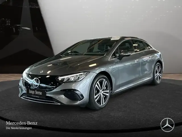 Mercedes-Benz EQE 300