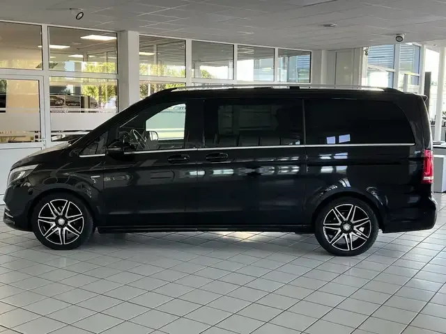 Mercedes-Benz V 250