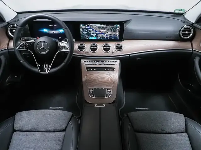 Mercedes-Benz E 200