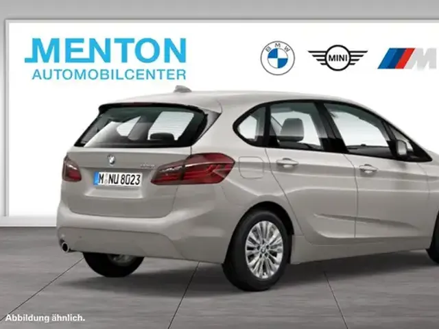 BMW 218