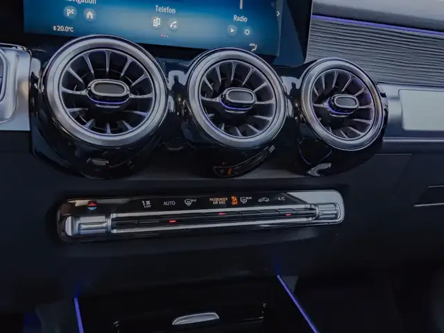 Mercedes-Benz GLB 200