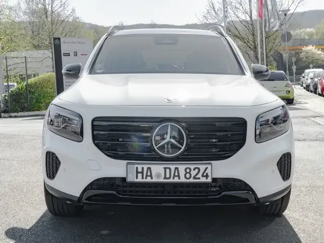 Mercedes-Benz GLB 200