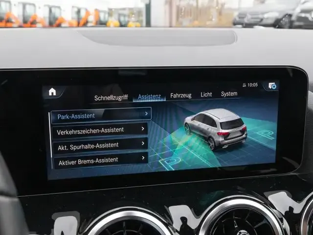Mercedes-Benz B 200