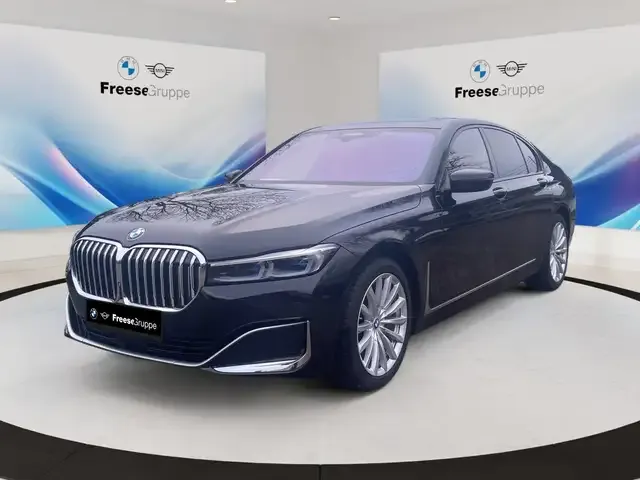 BMW 750