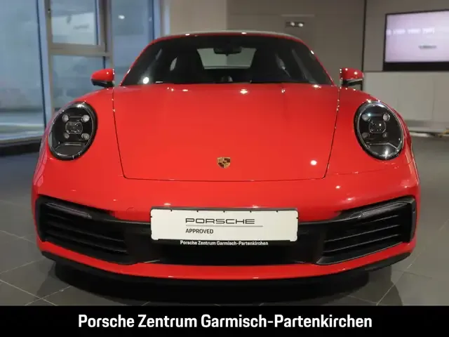 Porsche 992