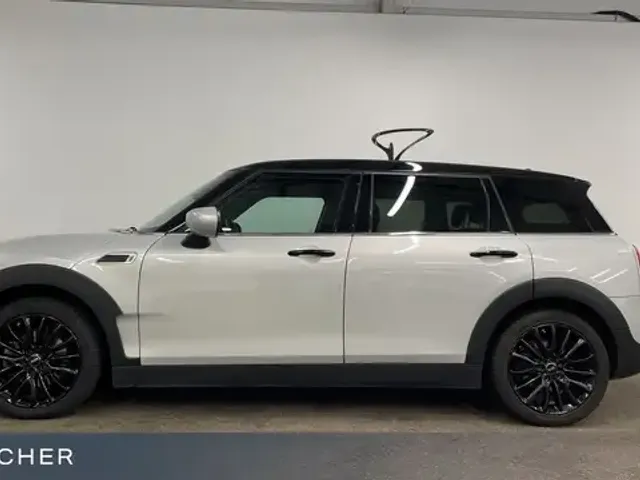 MINI Cooper Clubman