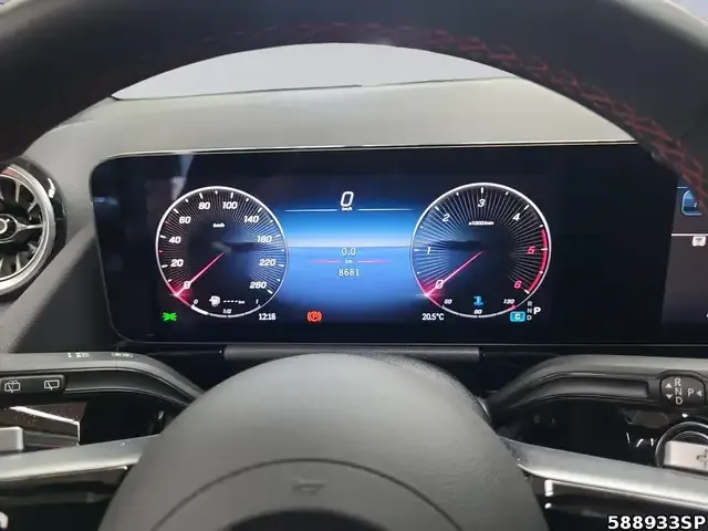 Mercedes-Benz GLA 220