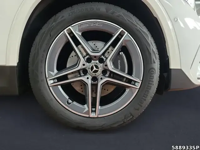 Mercedes-Benz GLA 220