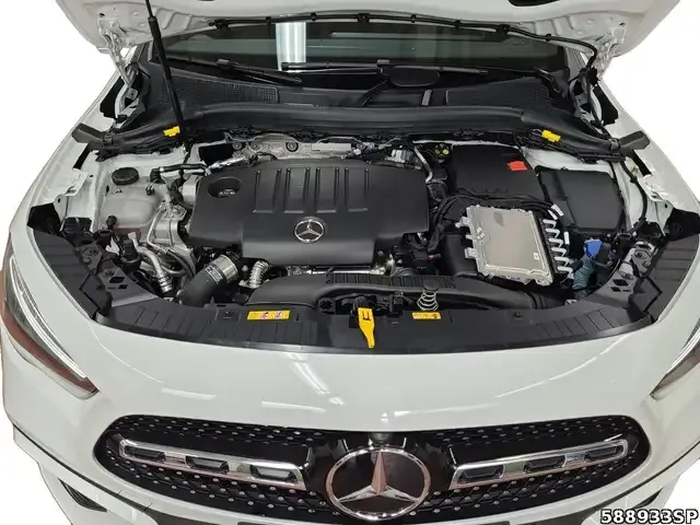 Mercedes-Benz GLA 220