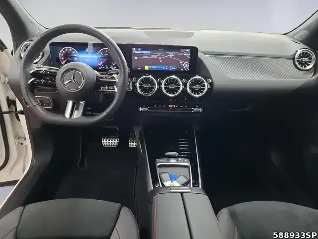 Mercedes-Benz GLA 220