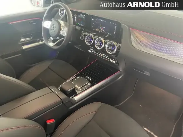 Mercedes-Benz EQA 300