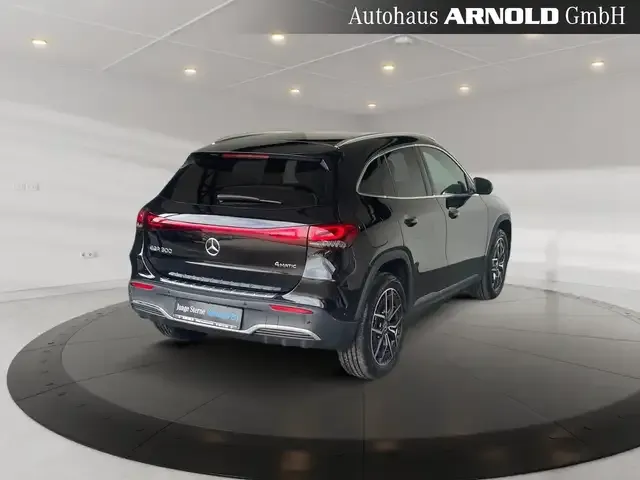 Mercedes-Benz EQA 300