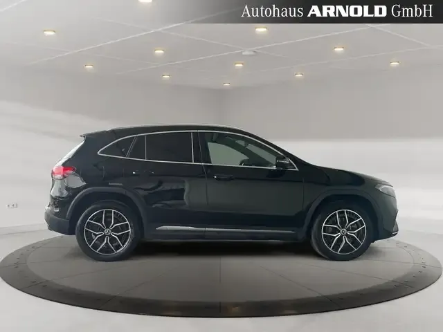 Mercedes-Benz EQA 300