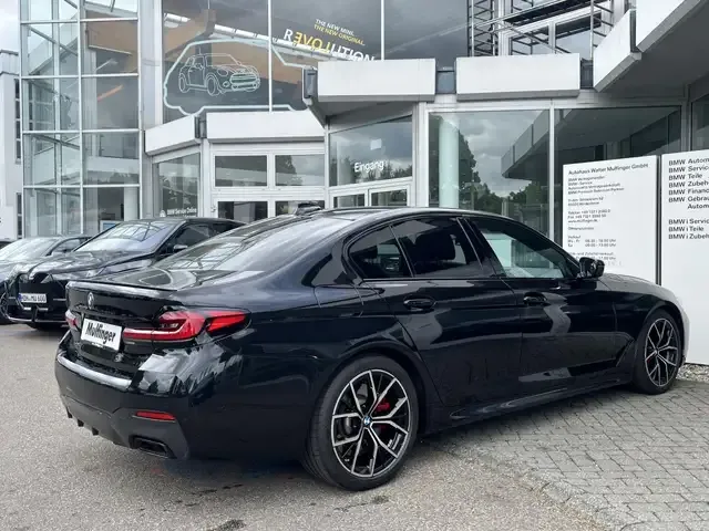 BMW M550