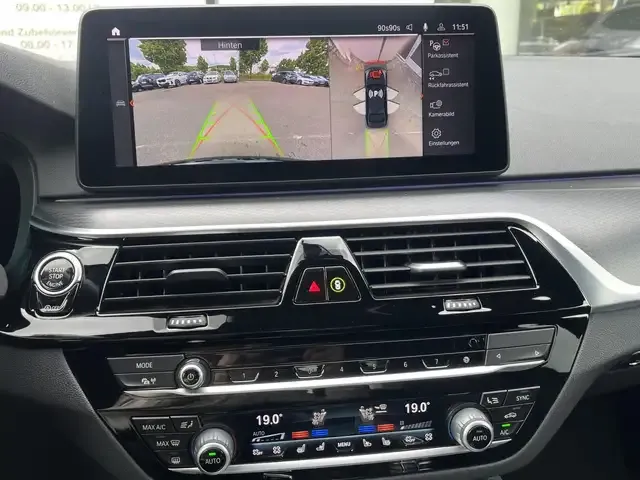 BMW M550