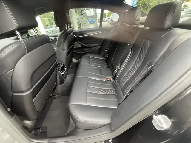 BMW M550