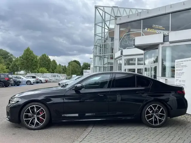 BMW M550