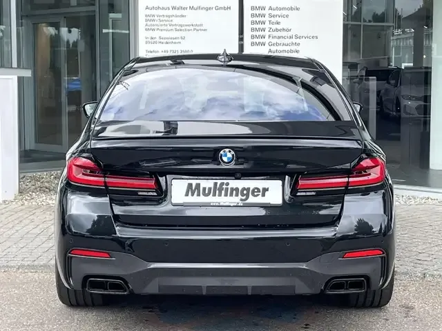 BMW M550