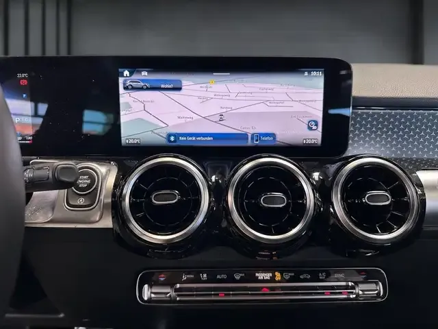 Mercedes-Benz GLB 200