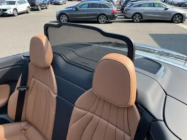 Mercedes-Benz CLE 300