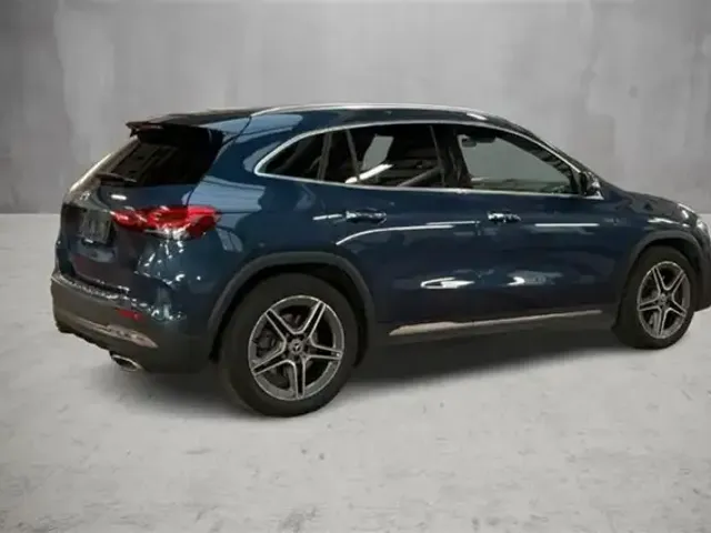 Mercedes-Benz GLA 250
