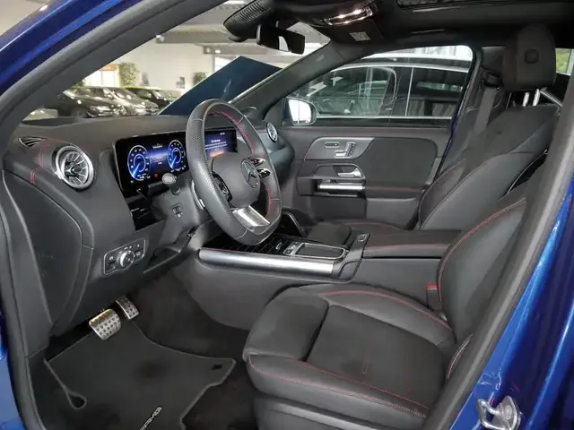 Mercedes-Benz EQA 300