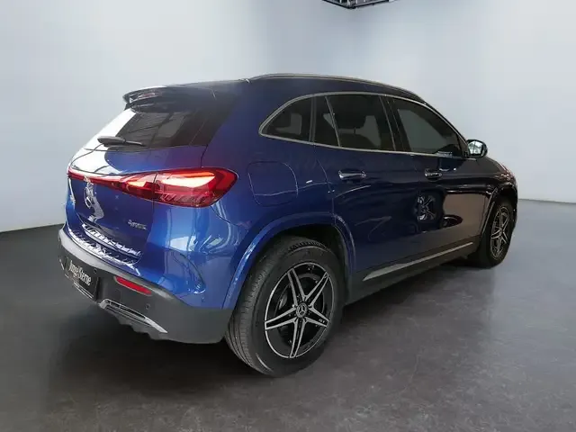 Mercedes-Benz EQA 300