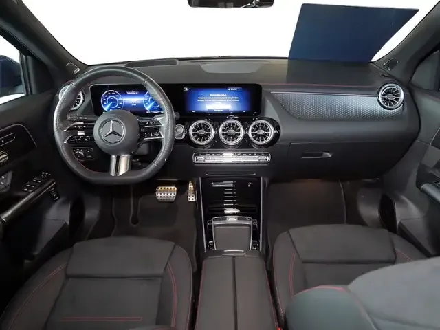 Mercedes-Benz EQA 300