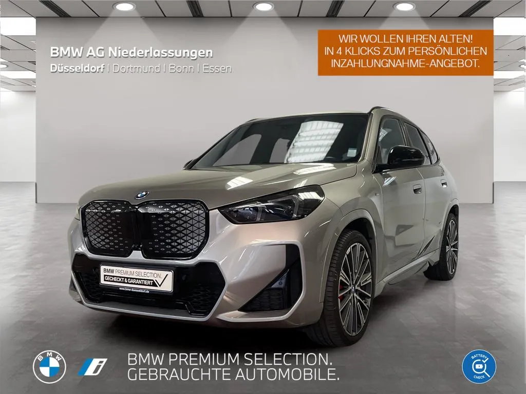 BMW iX1