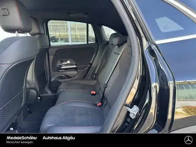 Mercedes-Benz EQA 300