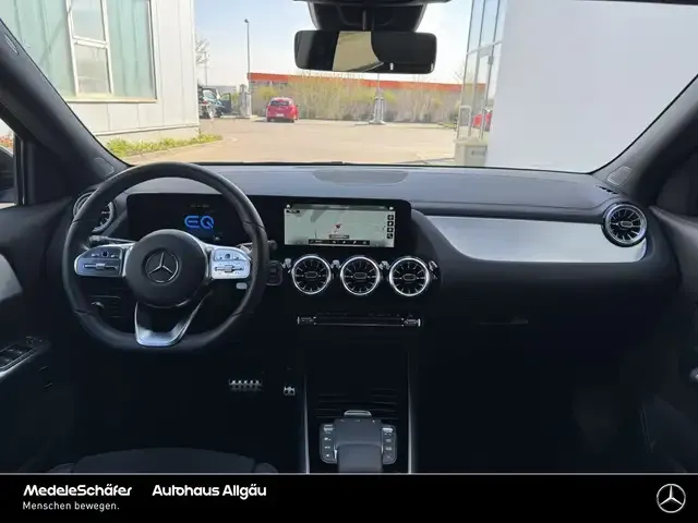 Mercedes-Benz EQA 300