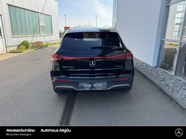 Mercedes-Benz EQA 300