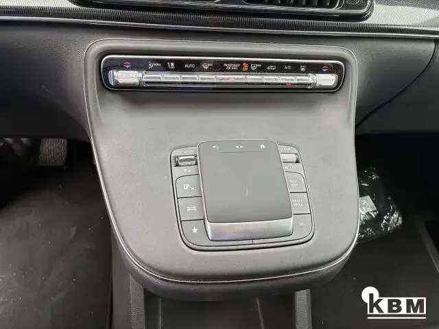 Mercedes-Benz EQV 300