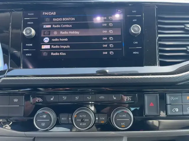 Volkswagen T6.1 Caravelle