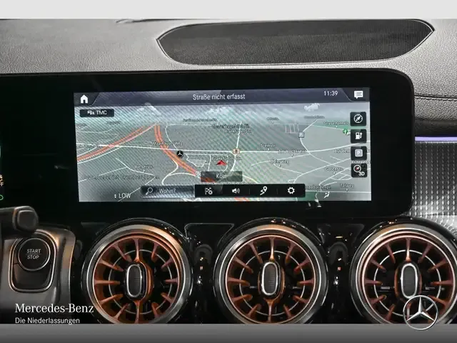 Mercedes-Benz EQB 300