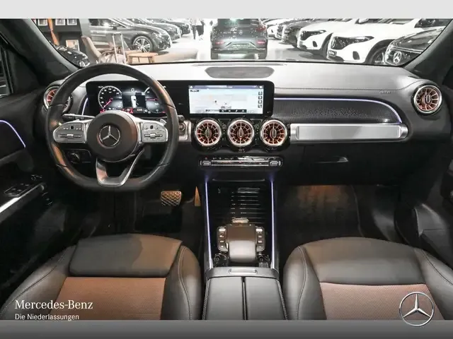 Mercedes-Benz EQB 300