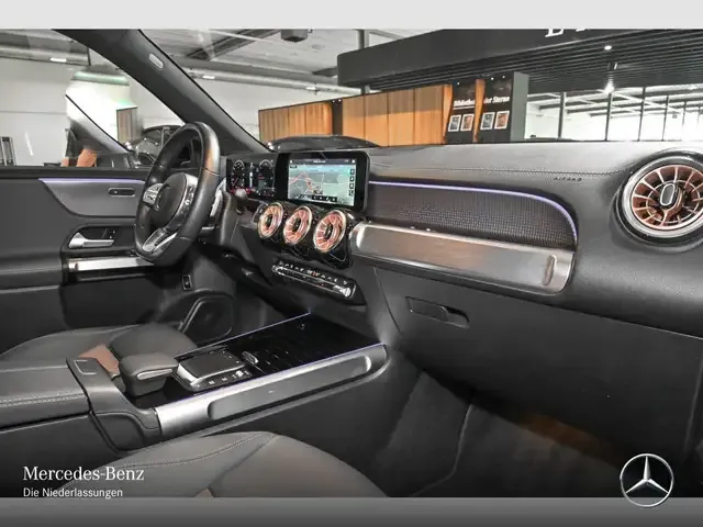 Mercedes-Benz EQB 300