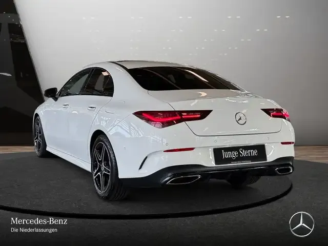 Mercedes-Benz CLA 200