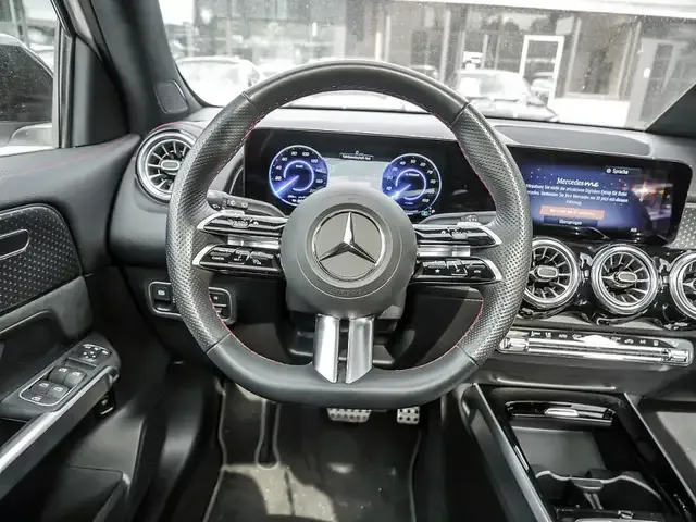 Mercedes-Benz EQB 300