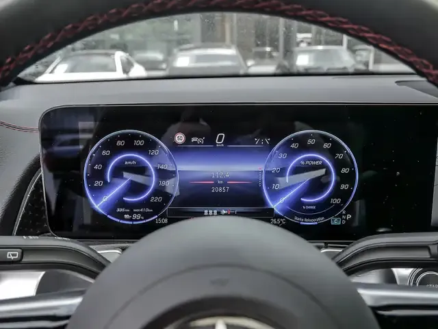Mercedes-Benz EQB 300