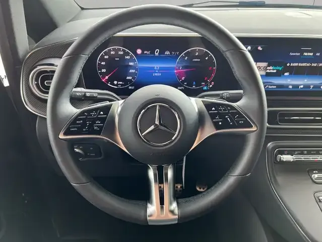 Mercedes-Benz V 250