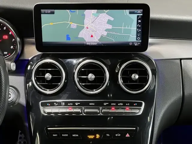 Mercedes-Benz C 400