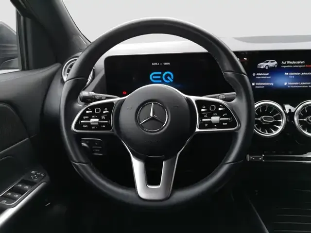 Mercedes-Benz EQA 300