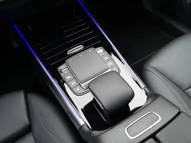 Mercedes-Benz EQA 300