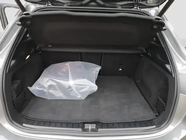 Mercedes-Benz EQA 300