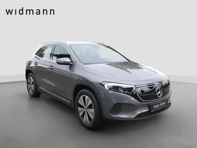 Mercedes-Benz EQA 300