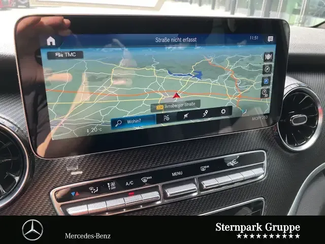 Mercedes-Benz V 250
