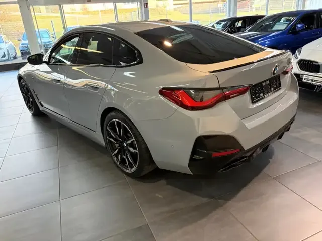 BMW 440