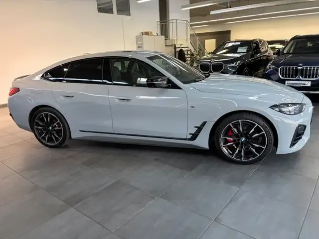 BMW 440