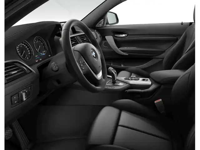 BMW 230